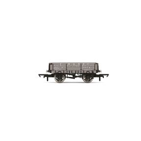 Hornby R60189 OO Gauge 3 Plank Wagon 'E. Marsh'