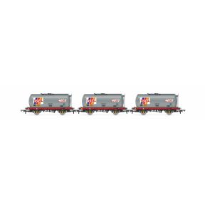 Hornby R60258 OO Gauge Triple Wagon Pack TTA Tanks Total