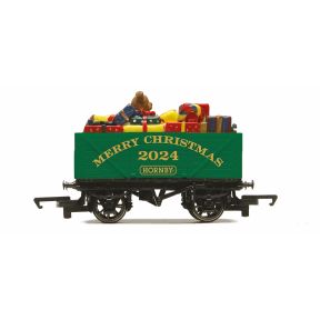 Hornby R60262 OO Gauge Christmas Wagon 2024
