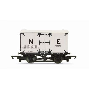 Hornby R60350 OO Gauge RailRoad Refrigerator Wagon