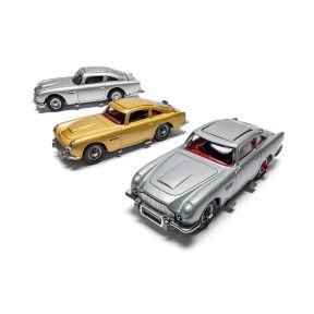 Corgi RT70007 James Bond Aston Martin DB5 Classic Collector Set Corgi 70th Anniversary