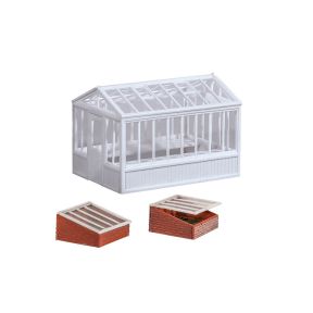 Wills SS20 OO Gauge Greenhouse & Cold Frames Plastic Kit