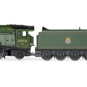 Hornby TT3008 TT Gauge LNER Class A4 4-6-2 60016 'Silver King' BR Green Early Crest