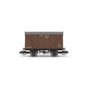 Hornby TT6043 TT Gauge BR 12 Ton Vent Van BR Bauxite Return To Cadbury B755320