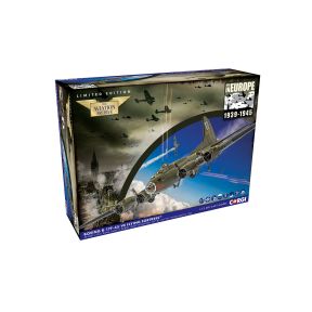 Corgi AA33322 Boeing B17-F Flying Fortress 'Royal Flush' Lt. Robert 'Rosie' Rosenthal 100th BG 8th Air Force