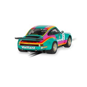 Scalextric C4439 Porsche 911 3.0 RSR Vaillant