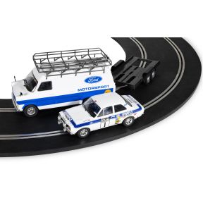 Scalextric C4649A Ford Transit MK1 and MK1 Escort Ford Motorsport