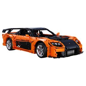 CaDA C61502W Mazda RX-7 Plastic Brick Kit