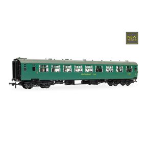 Hornby R40471 OO Gauge BR Tavern Car 'Jolly Tar' & Composite Restaurant Coaches Twin Pack BR Green
