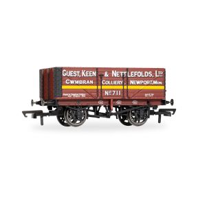 Hornby R60296 OO Gauge 7 Plank Wagon 'Guest Keen & Nettlefolds' No.111